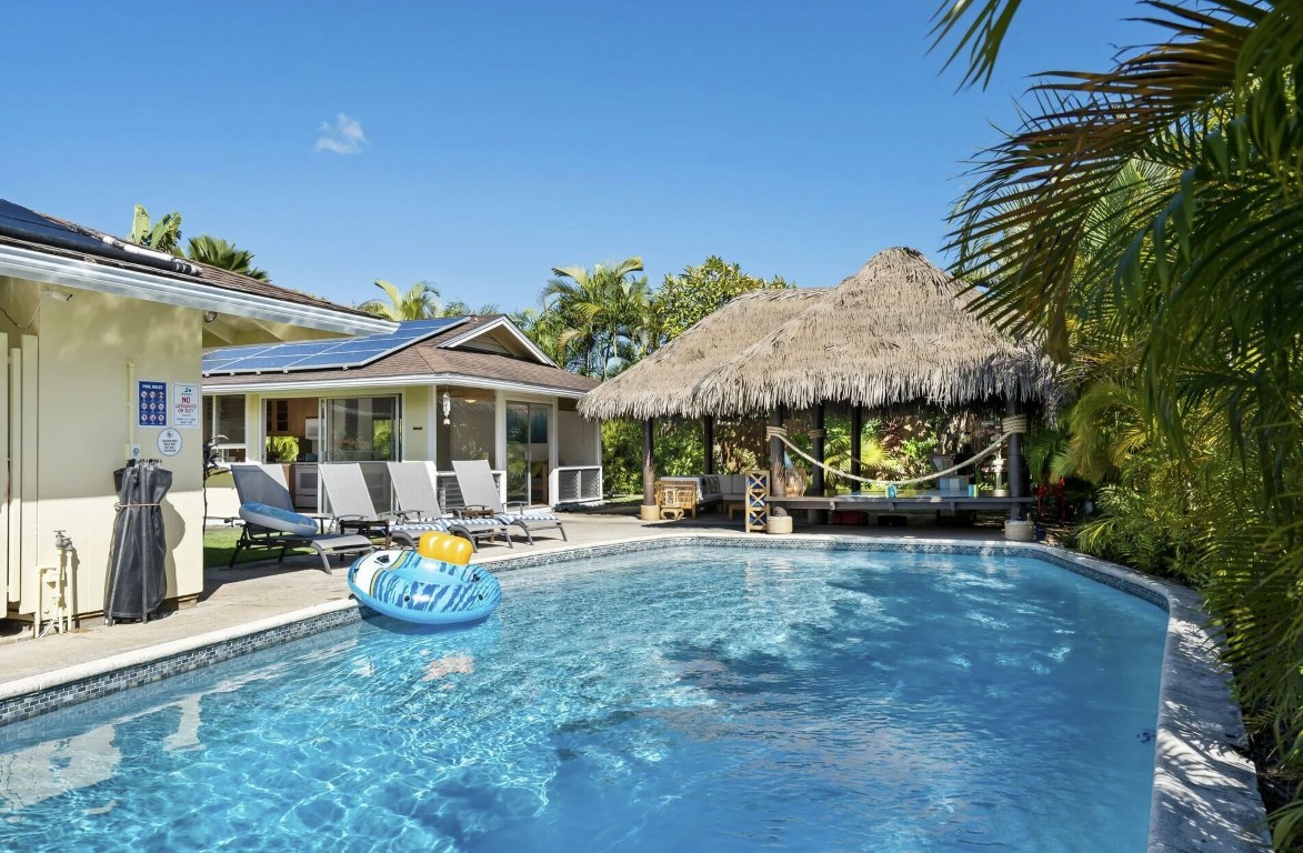 Green Pool Treatment & Algae Removal in Brownsville, TX